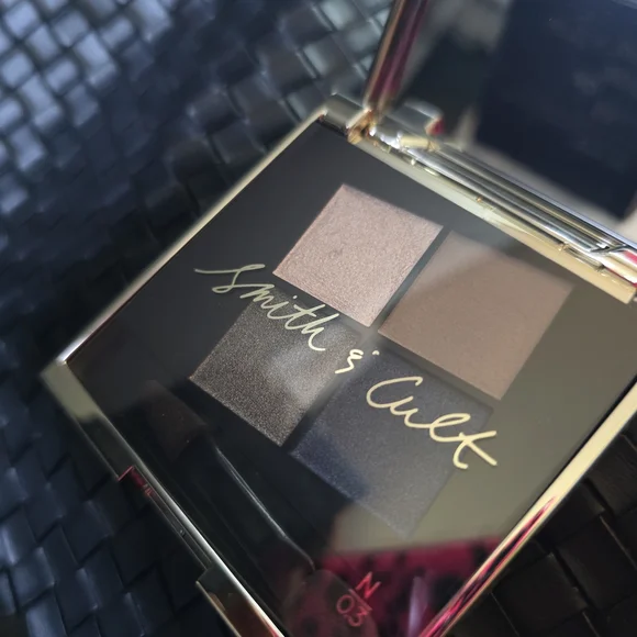 Smith & Cult Book of Eyes Eye Quad Palette - Ice Tears - Picture 6 of 9